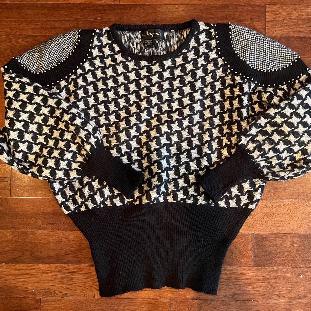 Vintage houndstooth sweater